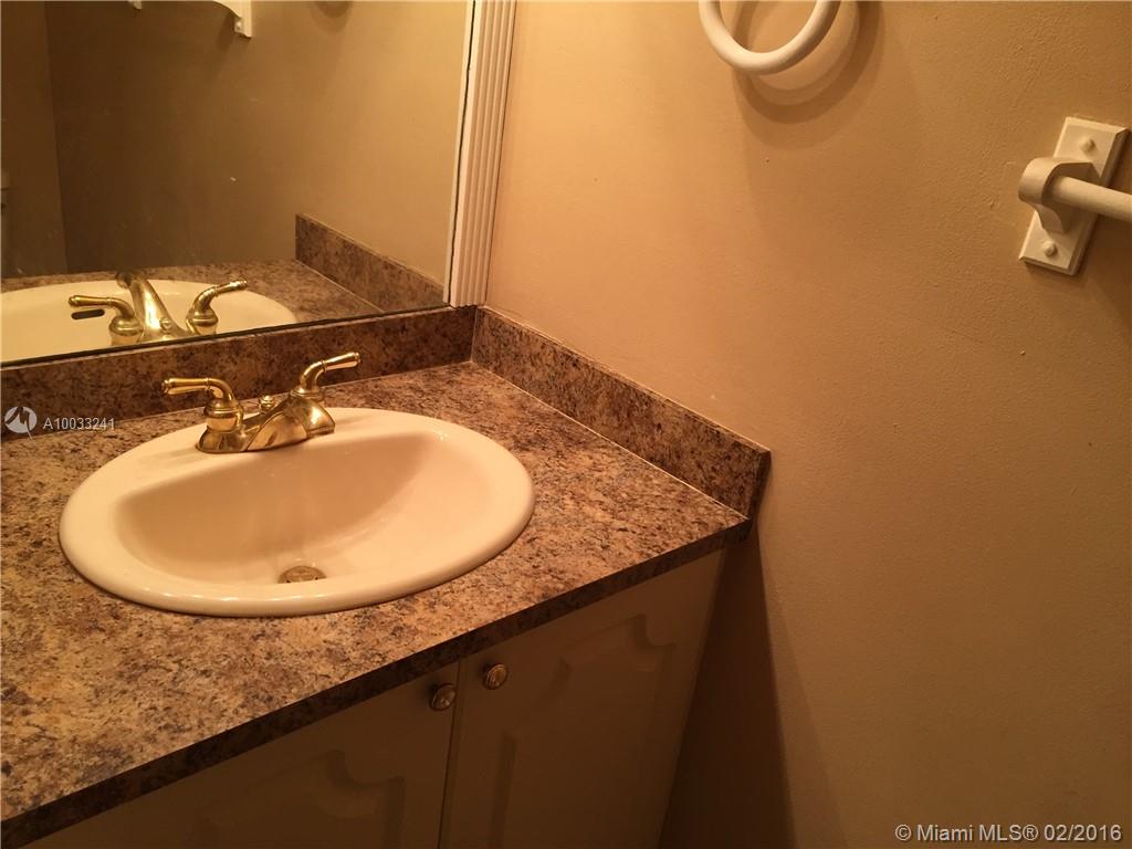 PEMBROKE POINTE - Residential Lease