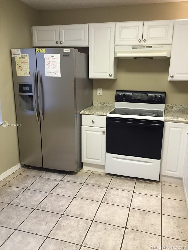PEMBROKE POINTE - Residential Lease