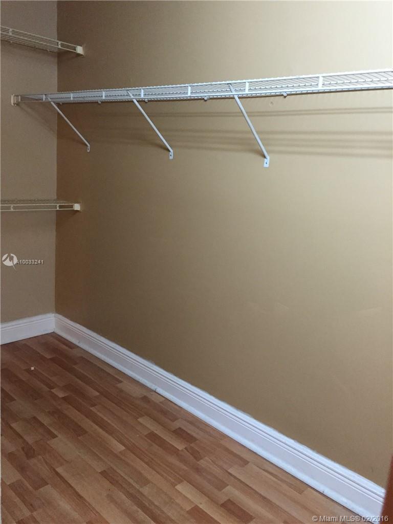 PEMBROKE POINTE - Residential Lease