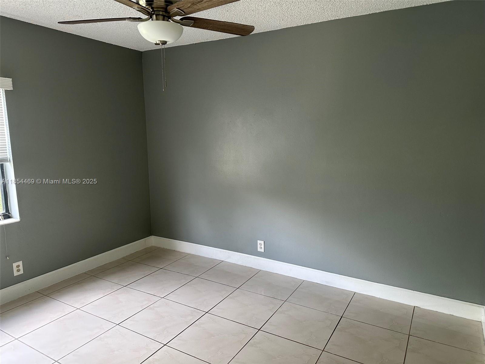GARDENS AT PEMBROKE LAKES - Residential Lease