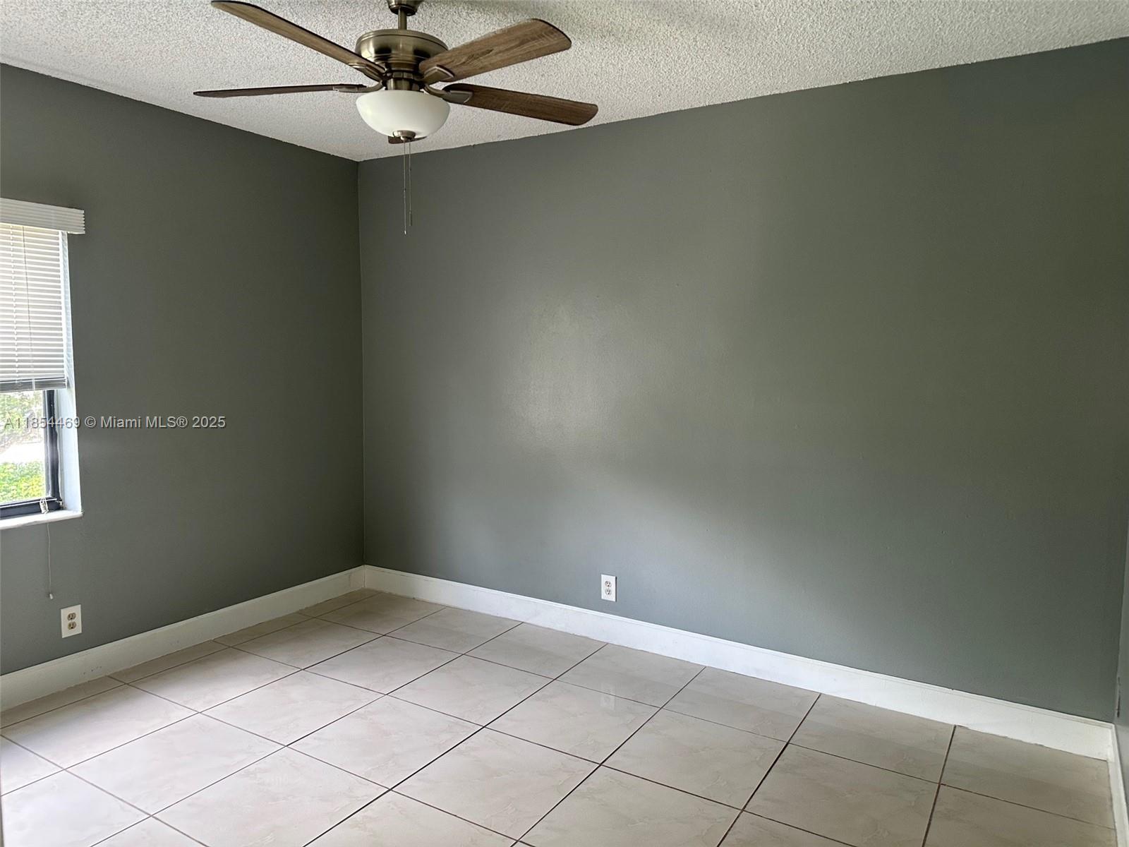 GARDENS AT PEMBROKE LAKES - Residential Lease