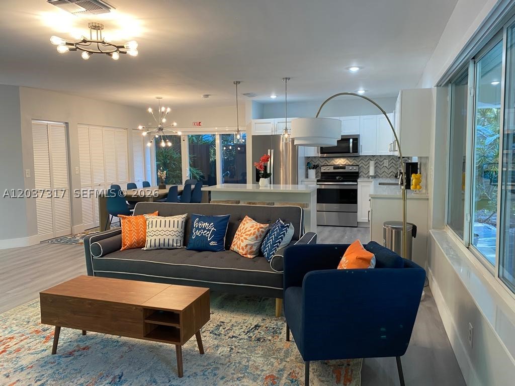 ROBERTSON PARK - Residential