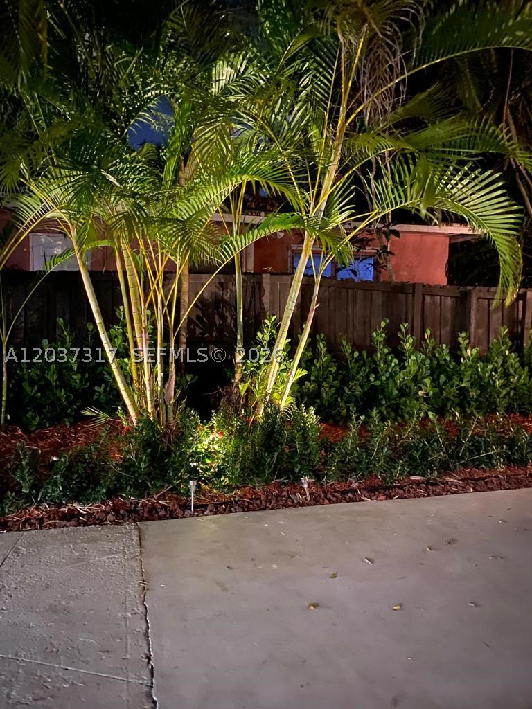 ROBERTSON PARK - Residential