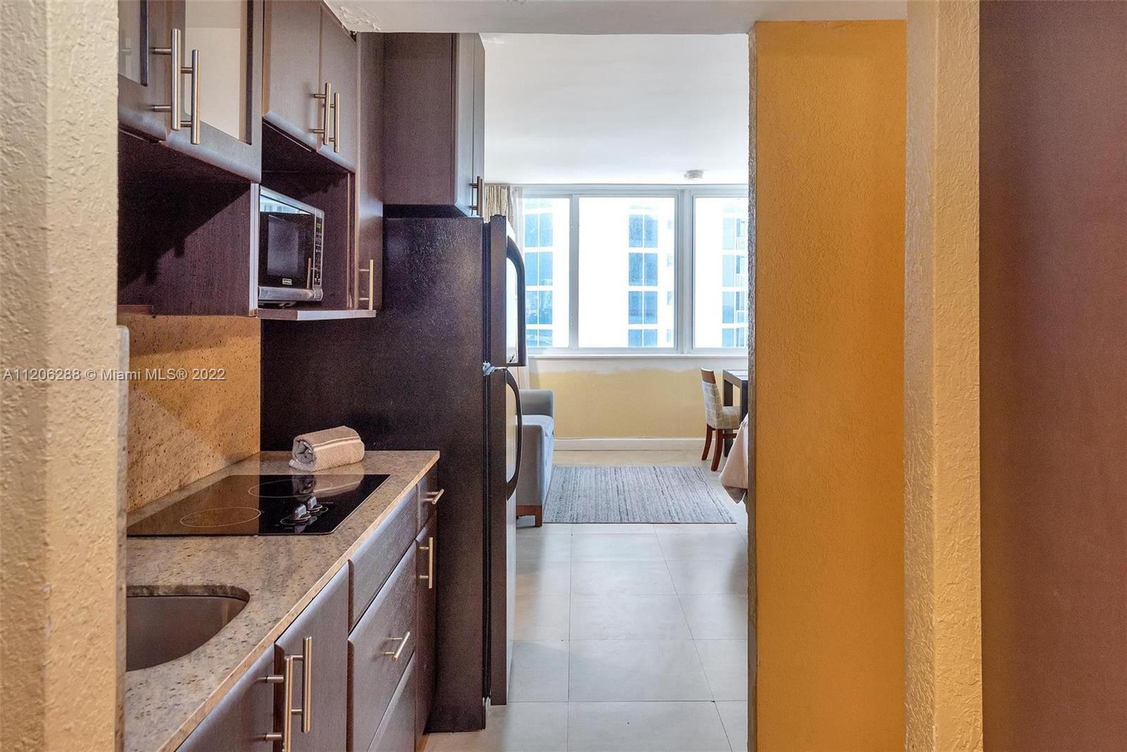 THE AVENTURA BEACH CLUB C - Residential