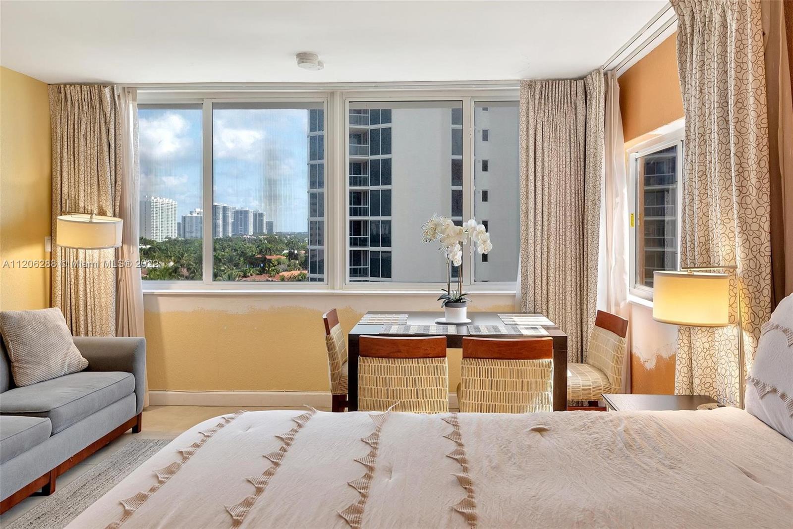 THE AVENTURA BEACH CLUB C - Residential