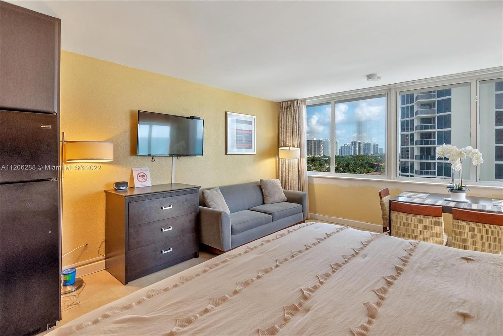 THE AVENTURA BEACH CLUB C - Residential
