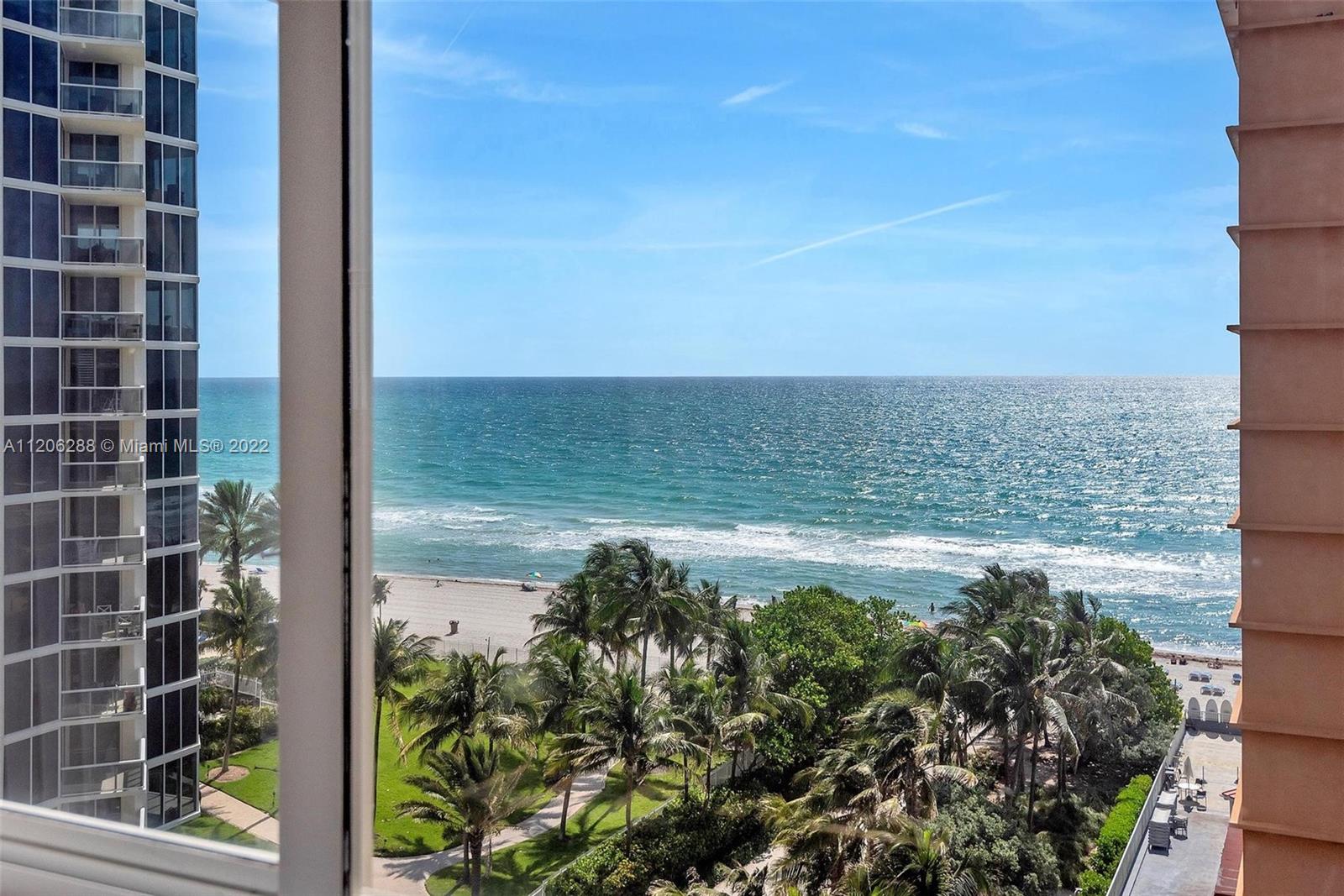 THE AVENTURA BEACH CLUB C - Residential