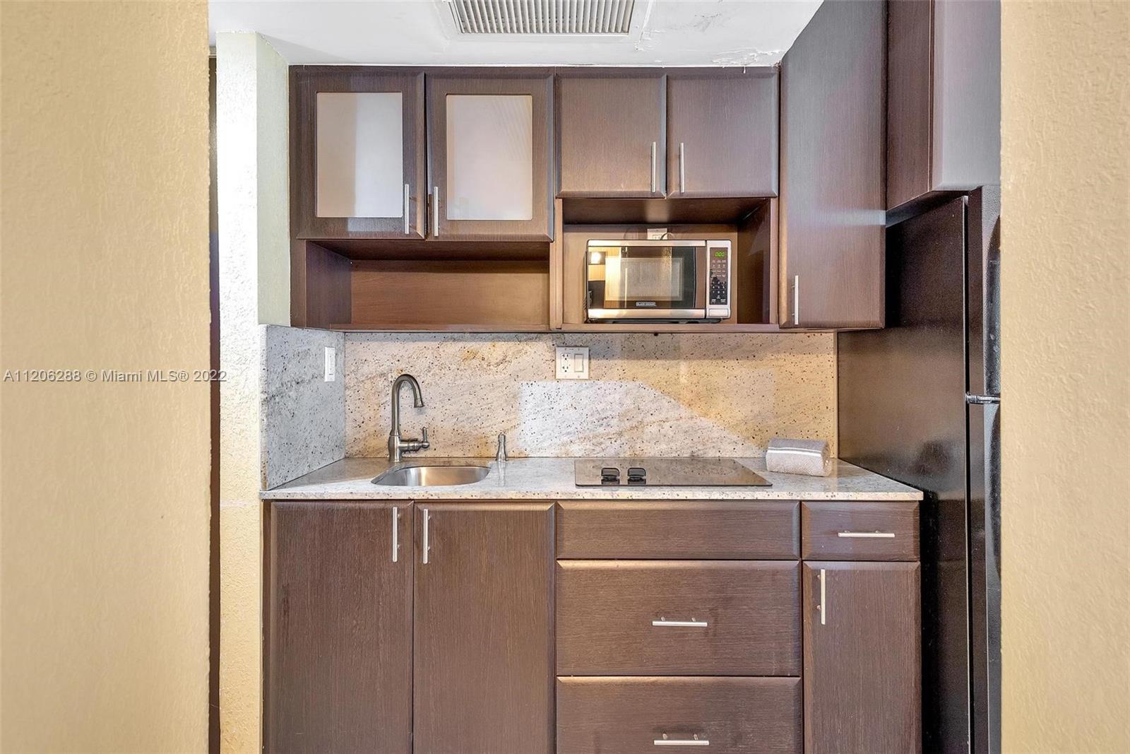 THE AVENTURA BEACH CLUB C - Residential