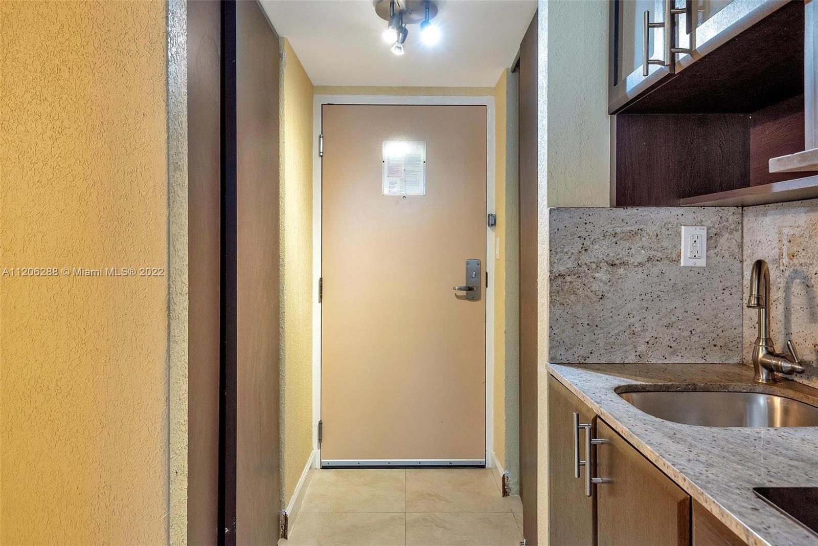 THE AVENTURA BEACH CLUB C - Residential