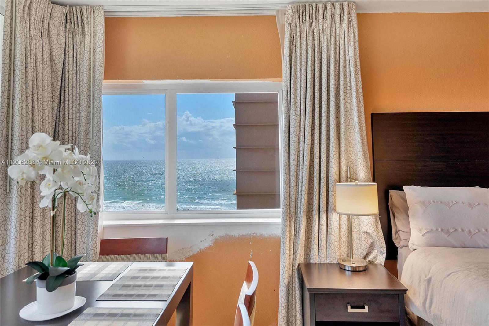 THE AVENTURA BEACH CLUB C - Residential