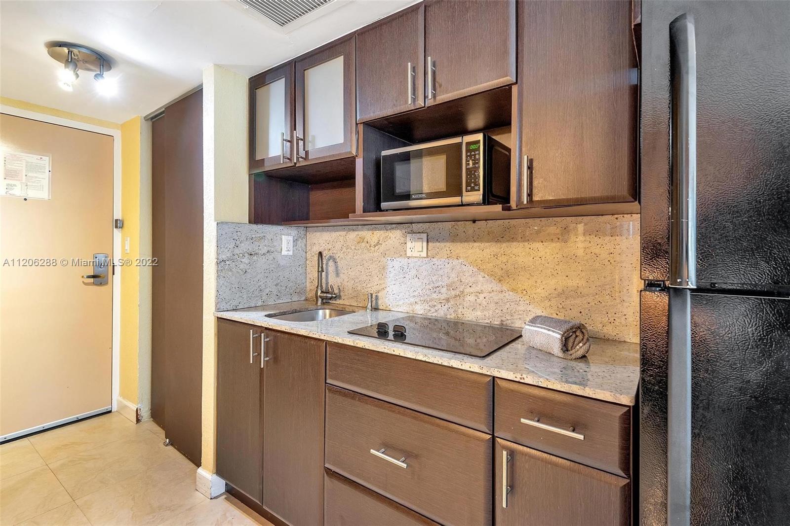 THE AVENTURA BEACH CLUB C - Residential