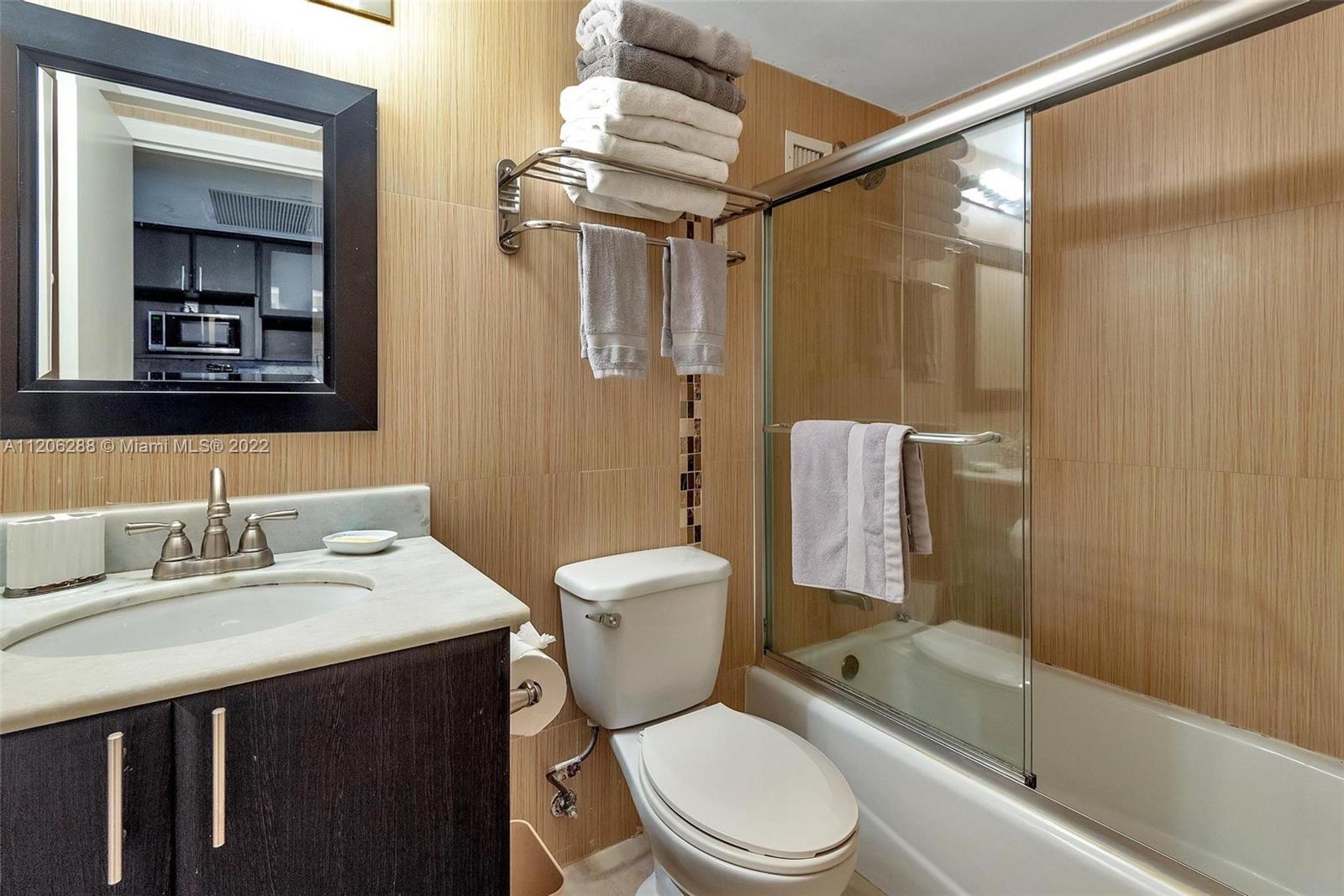 THE AVENTURA BEACH CLUB C - Residential