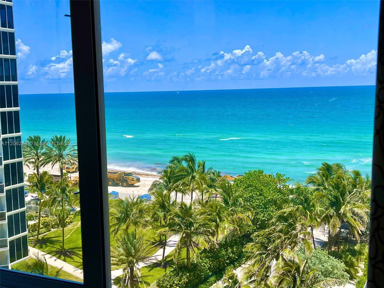 THE AVENTURA BEACH CLUB C - Residential