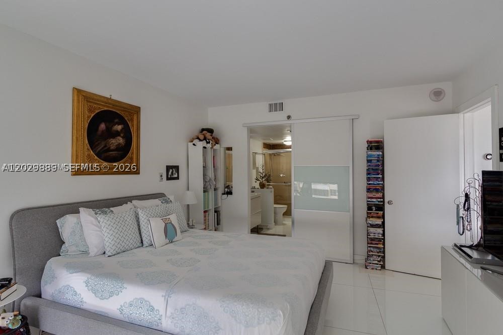 NINE ISLAND AVENUE CONDO - Residential Lease