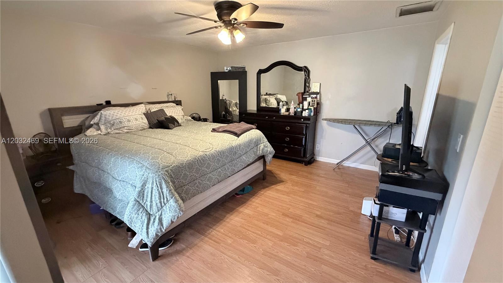 PARKWOOD HOMES - Residential