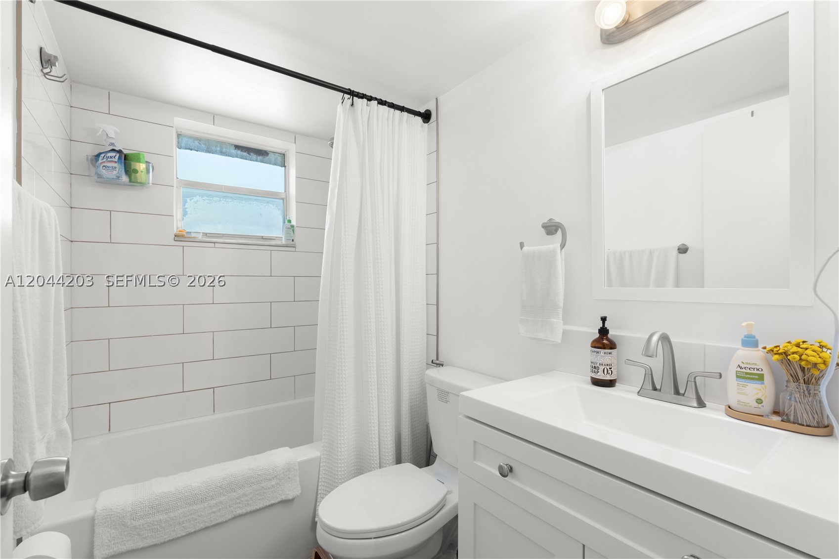RAMBLEWOOD EAST CONDO - Residential