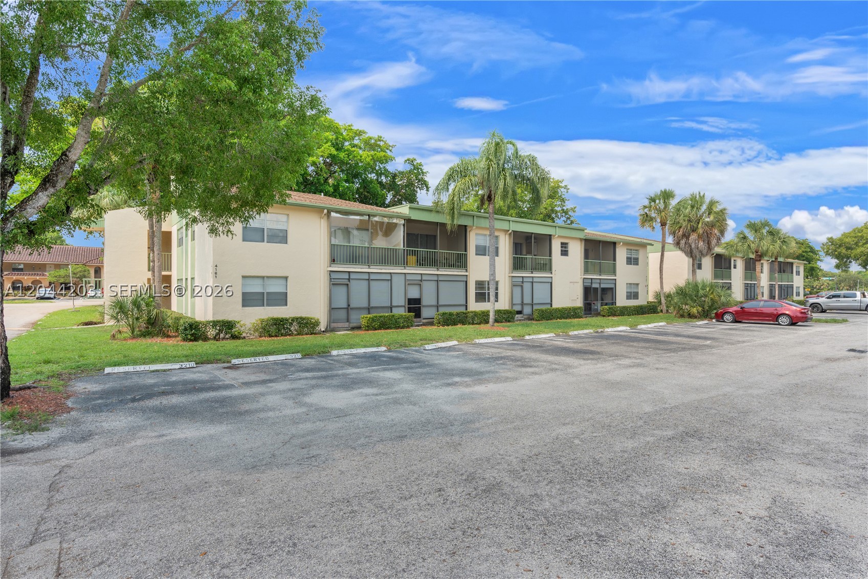 RAMBLEWOOD EAST CONDO - Residential