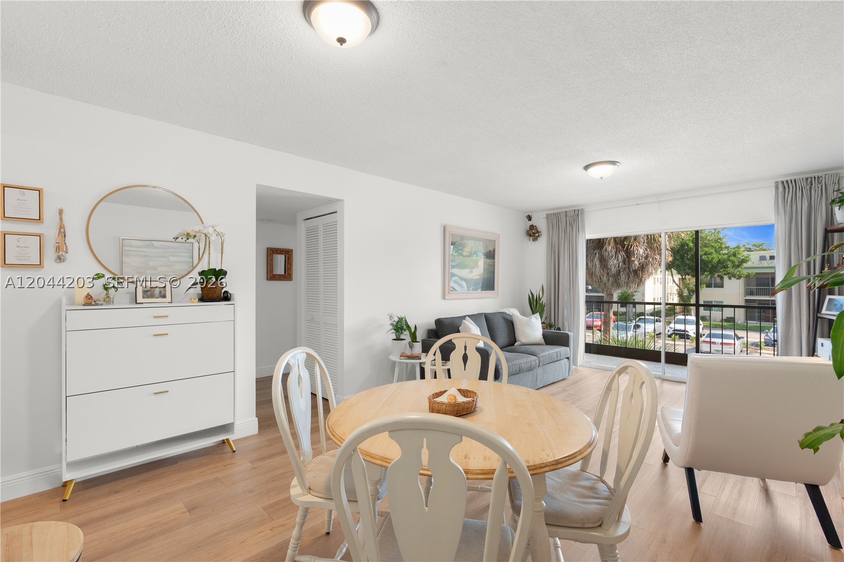 RAMBLEWOOD EAST CONDO - Residential
