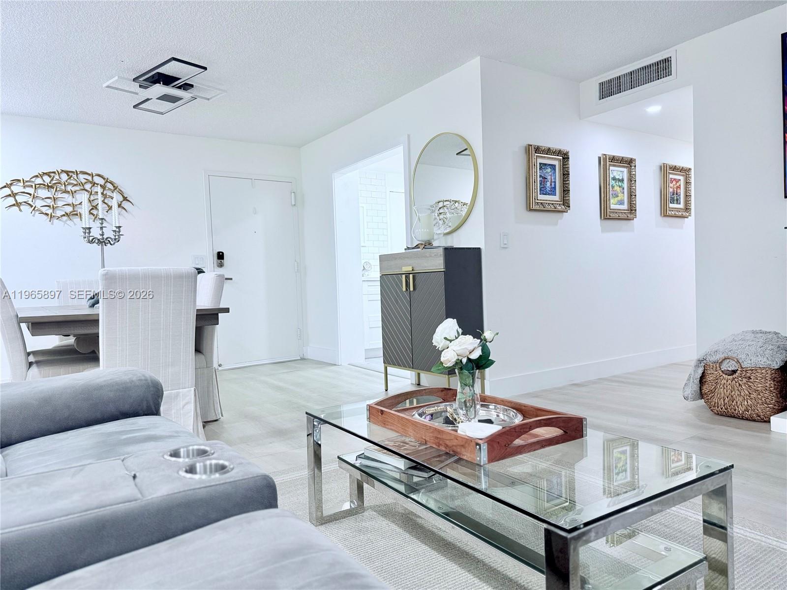 IMPERIAL POINT CONDO - Residential