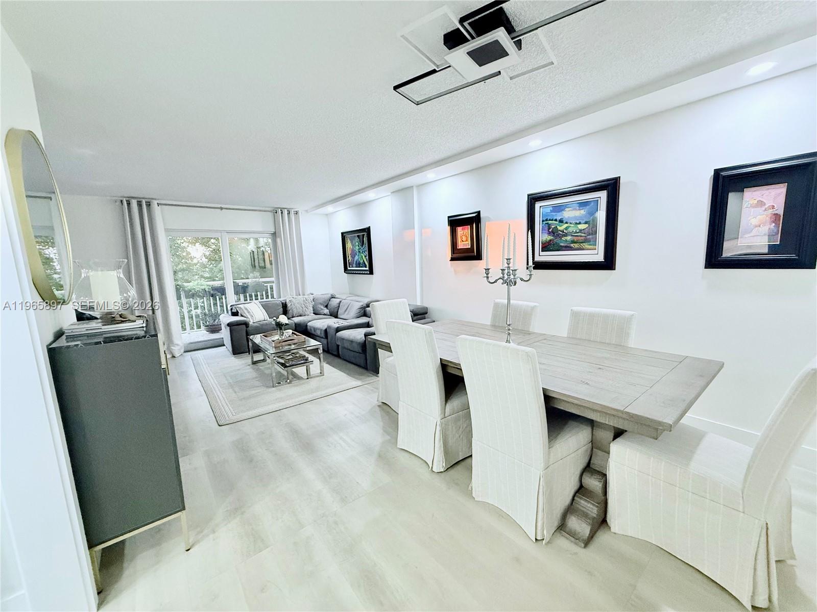 IMPERIAL POINT CONDO - Residential
