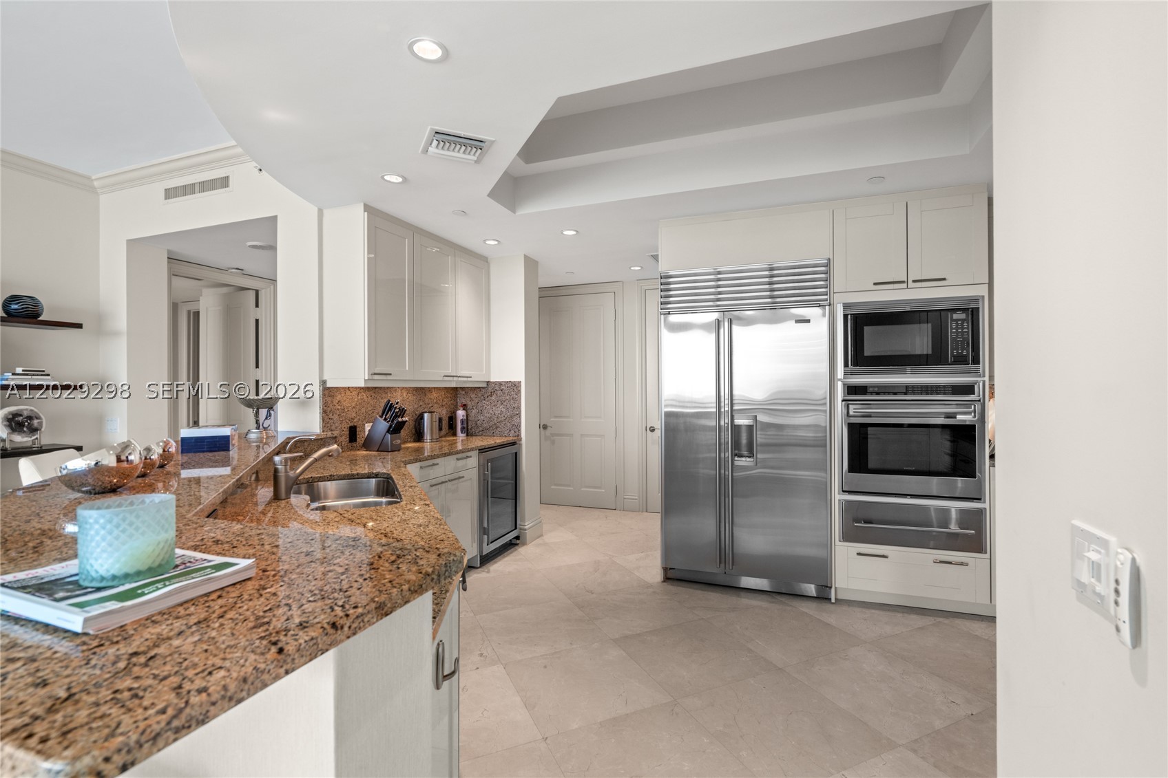 10295 COLLINS AVE RESDNTA - Residential