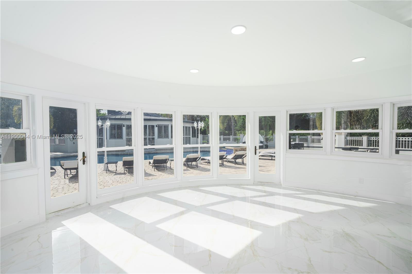 METES AND BOUNDS - Residential