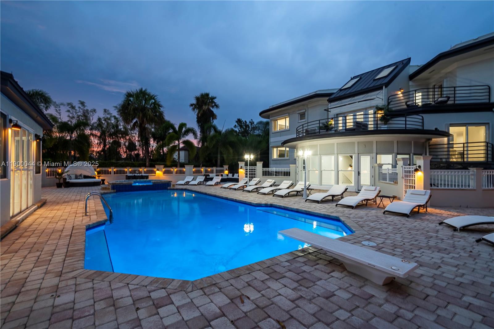 METES AND BOUNDS - Residential