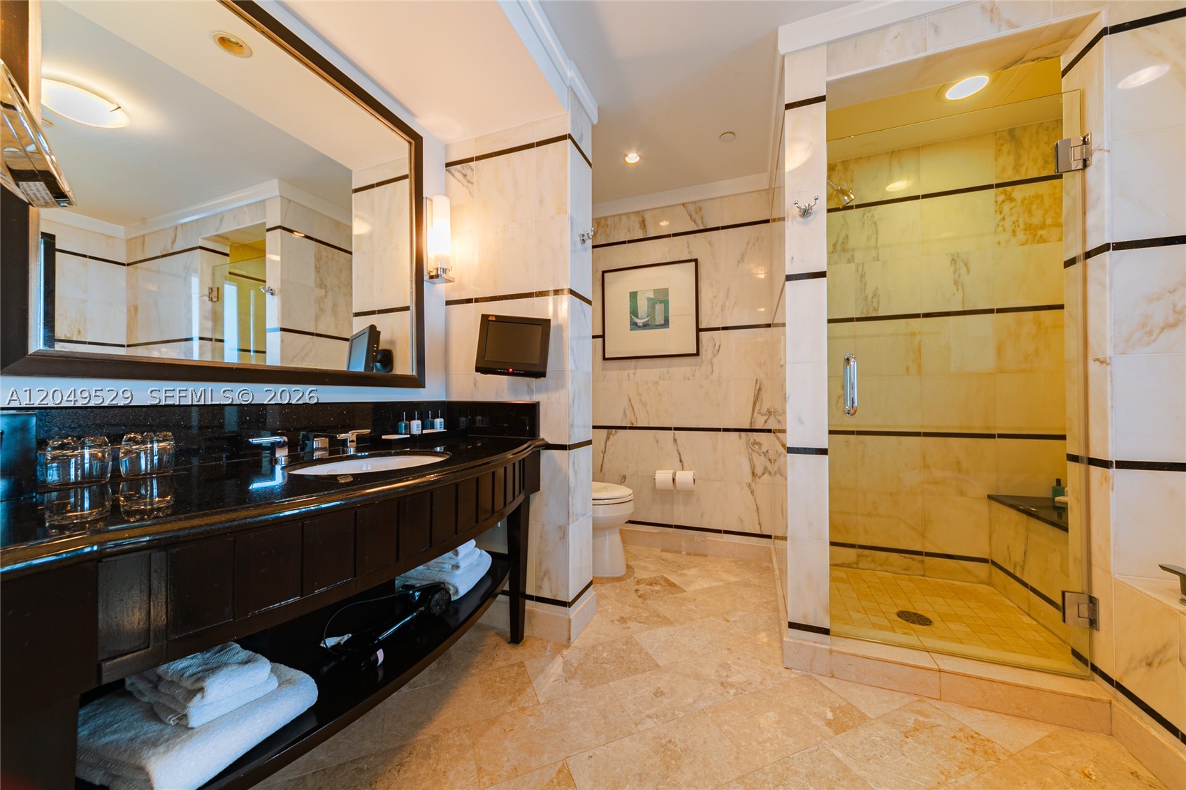 FONTAINEBLEAU III OCEAN C - Residential Lease