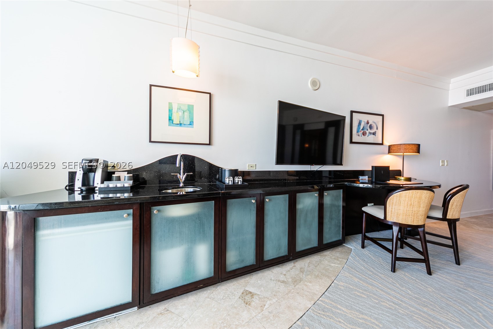 FONTAINEBLEAU III OCEAN C - Residential Lease
