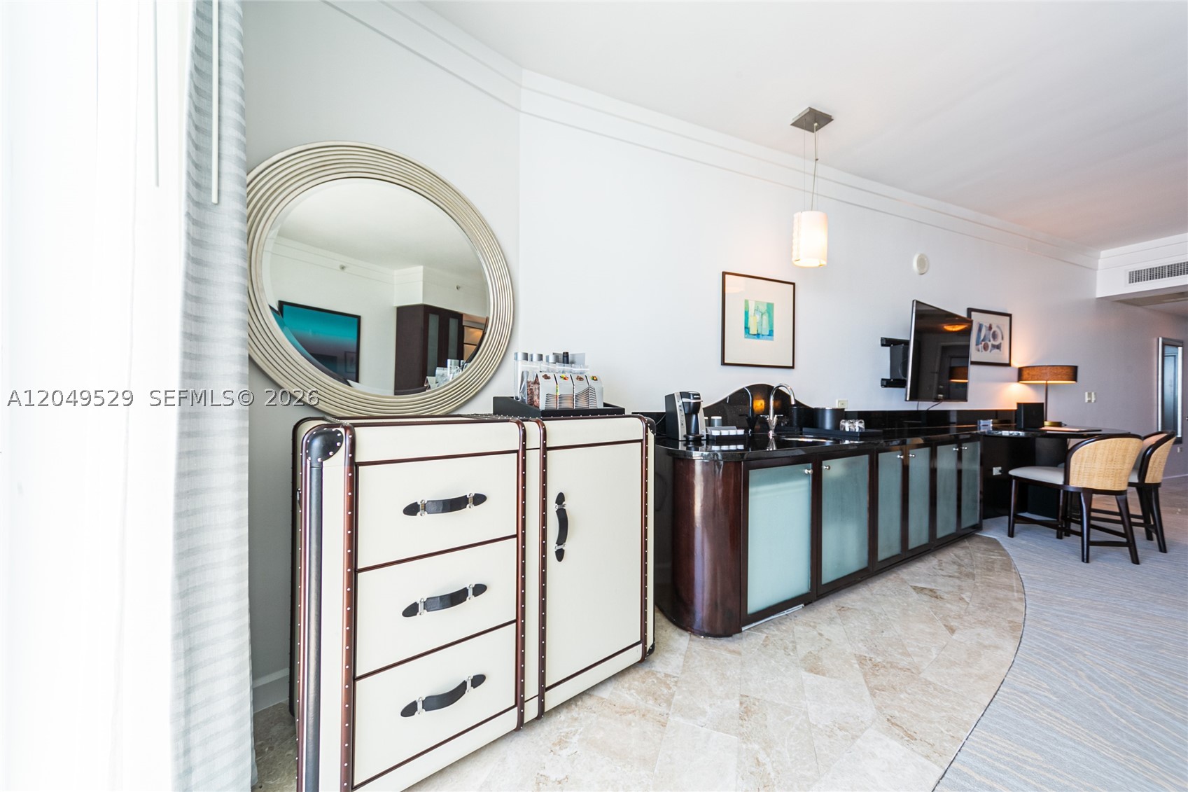 FONTAINEBLEAU III OCEAN C - Residential Lease