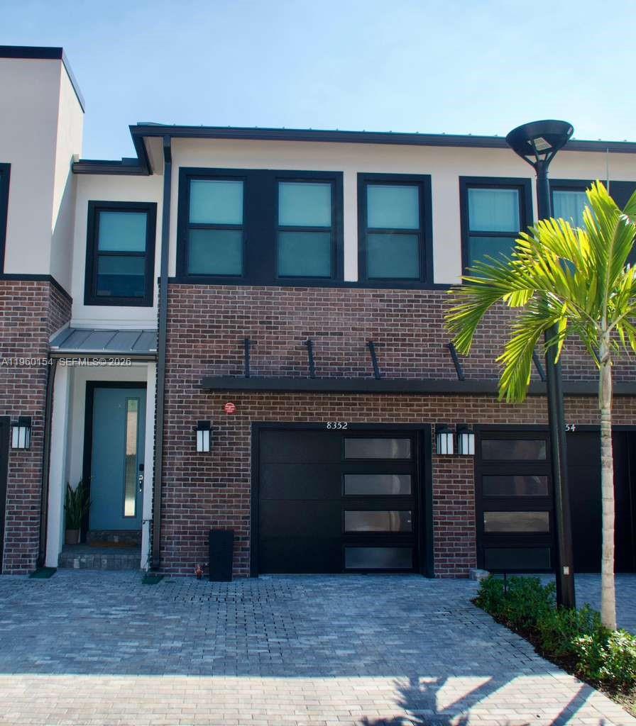 AMERICAN EXPRESS TRACT - Residential