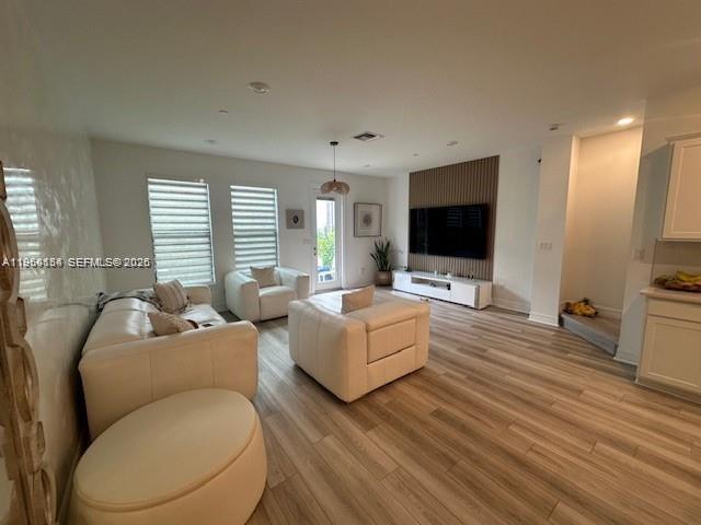 AMERICAN EXPRESS TRACT - Residential