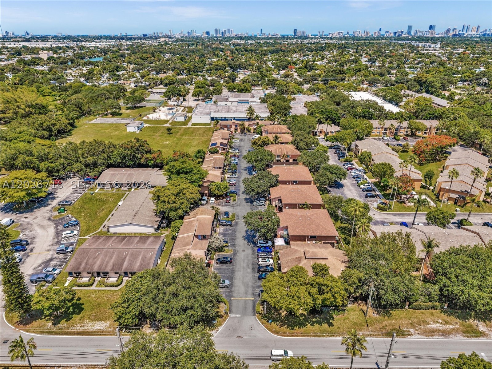 HOLLYWOOD RIDGE FARMS - Residential