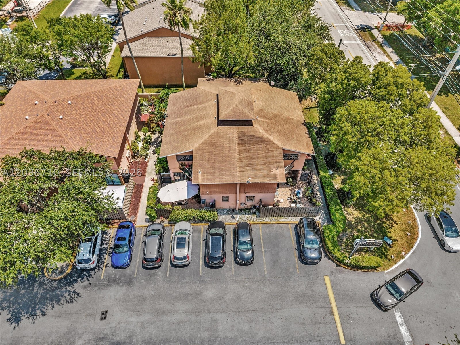 HOLLYWOOD RIDGE FARMS - Residential