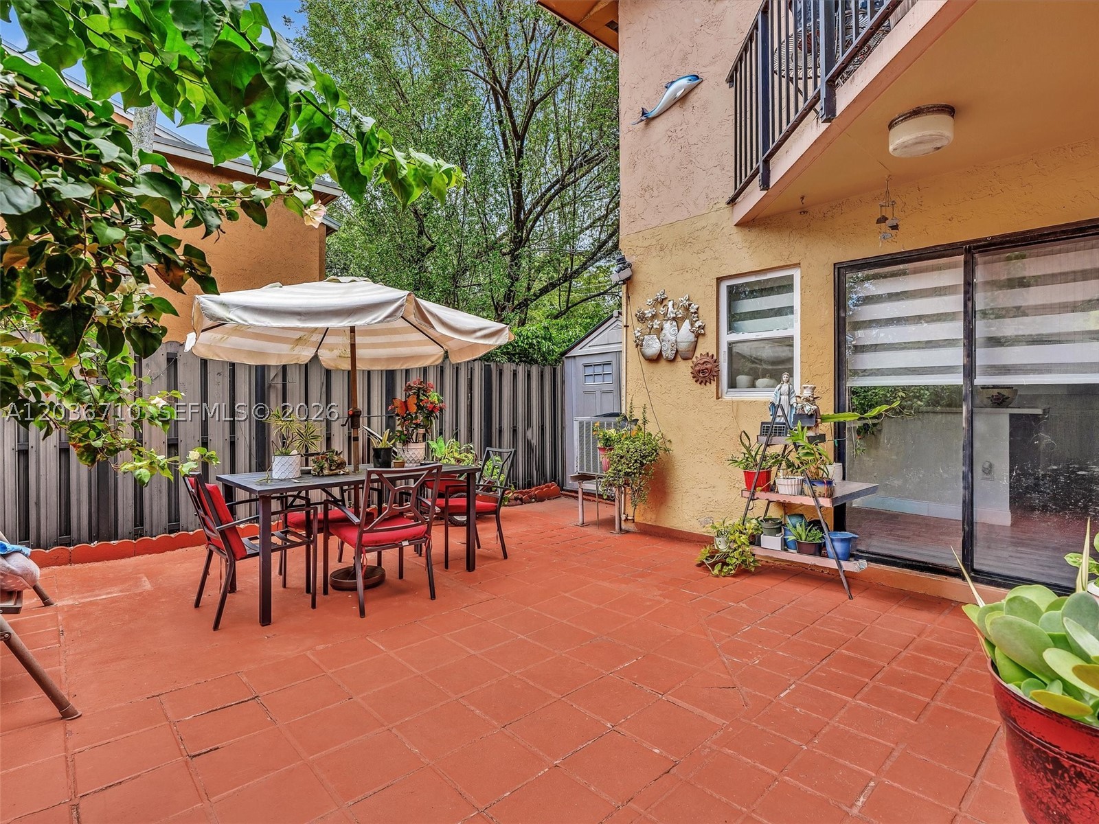 HOLLYWOOD RIDGE FARMS - Residential