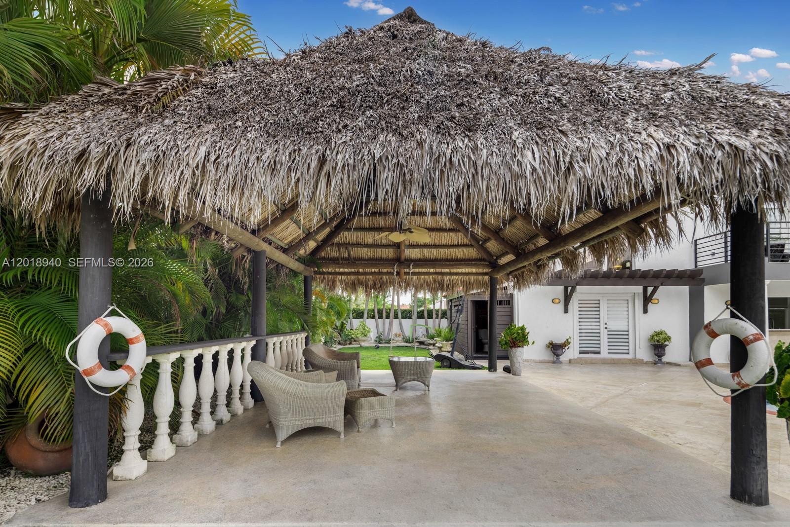 BEAUTIFUL PLACE - Residential
