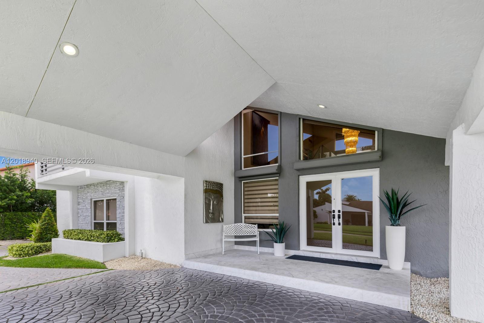 BEAUTIFUL PLACE - Residential