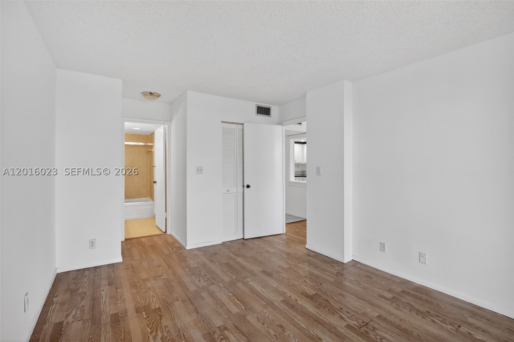 WATERGATE CONDOMINIUM NO - Residential