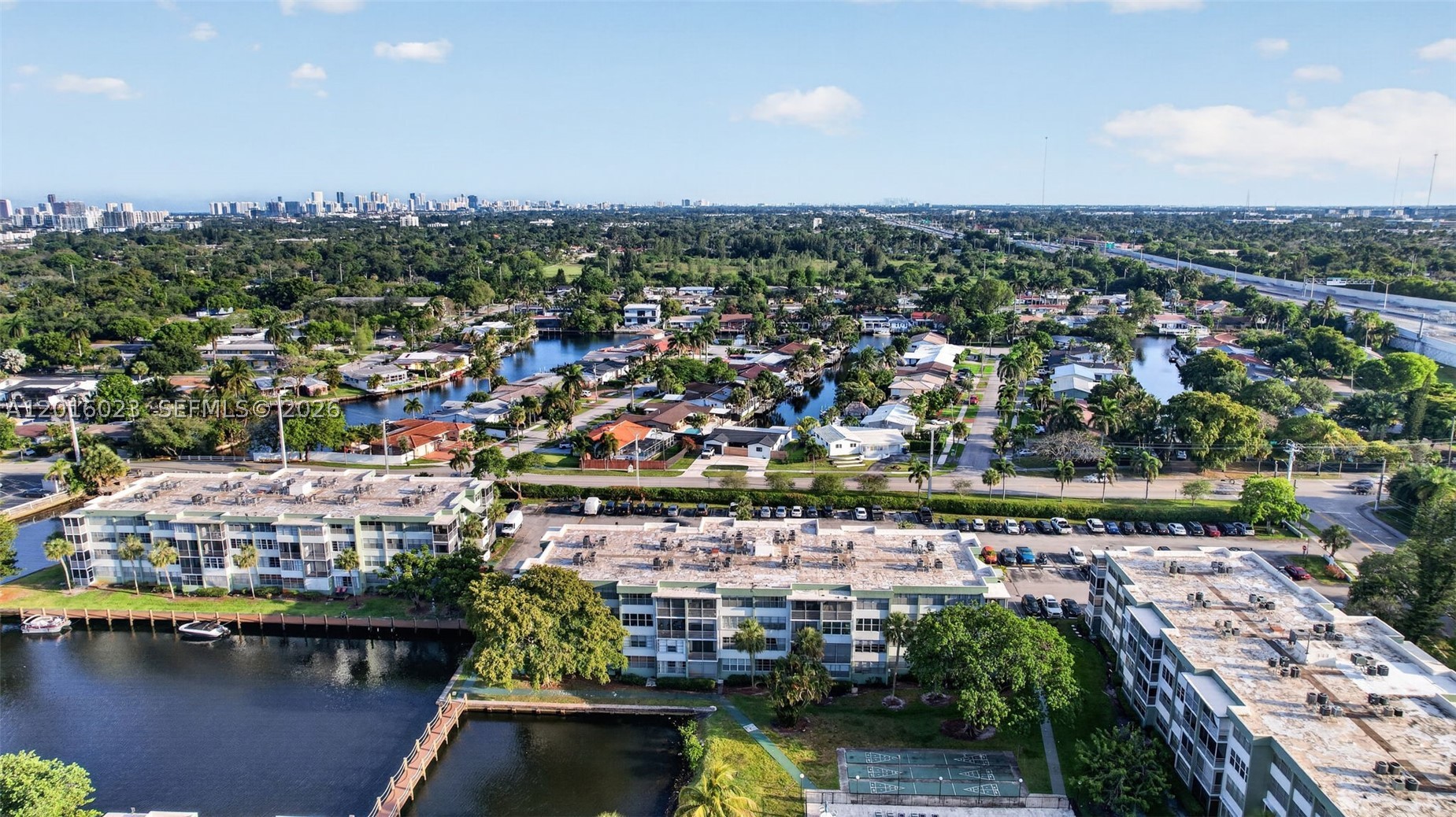 WATERGATE CONDOMINIUM NO - Residential