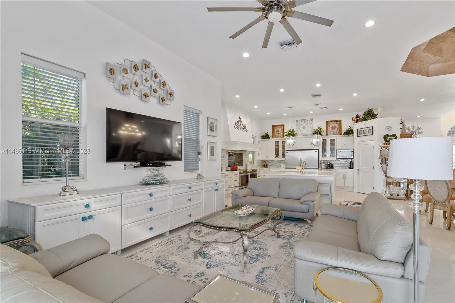 LAKE JUNE POINTE - Residential