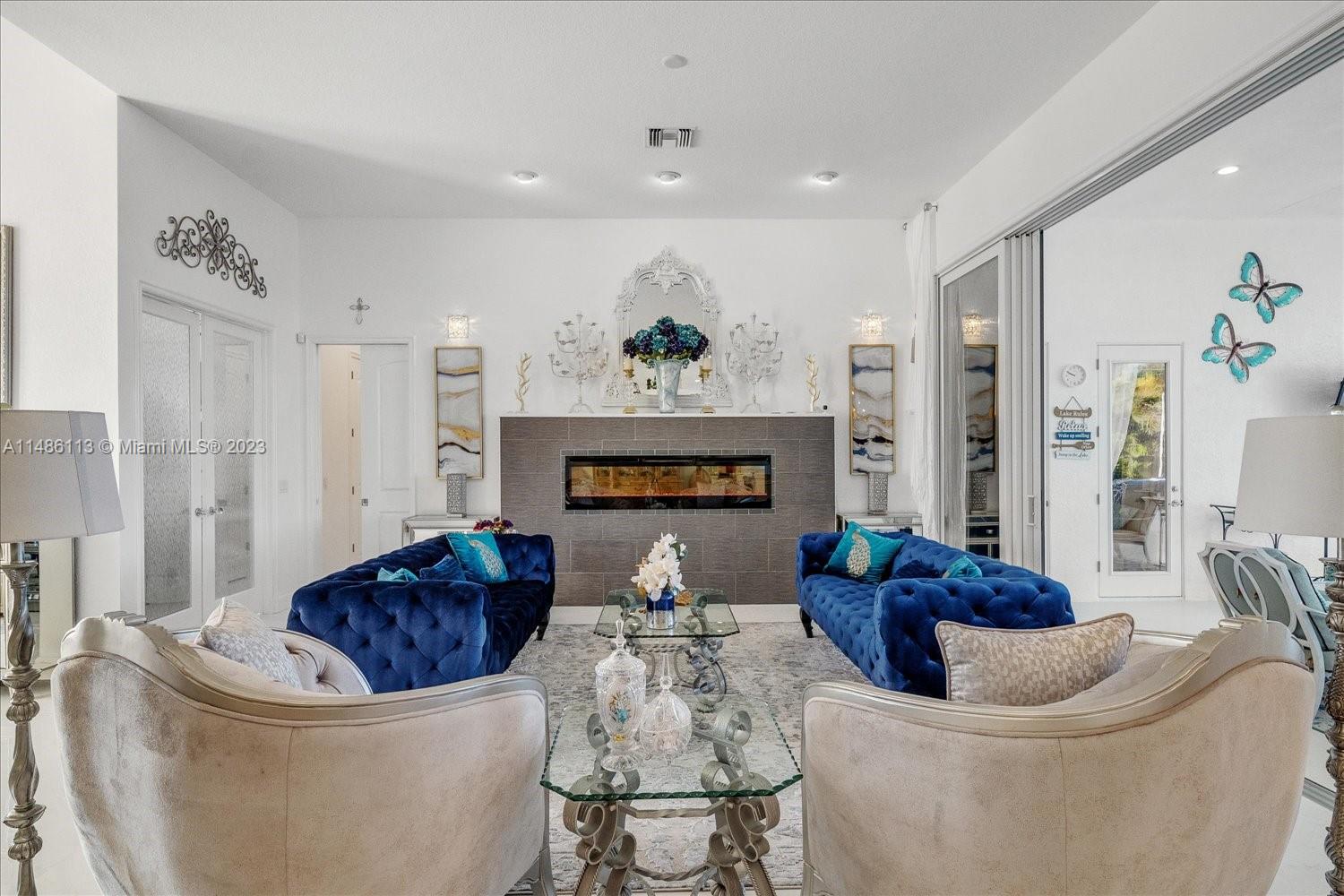 LAKE JUNE POINTE - Residential