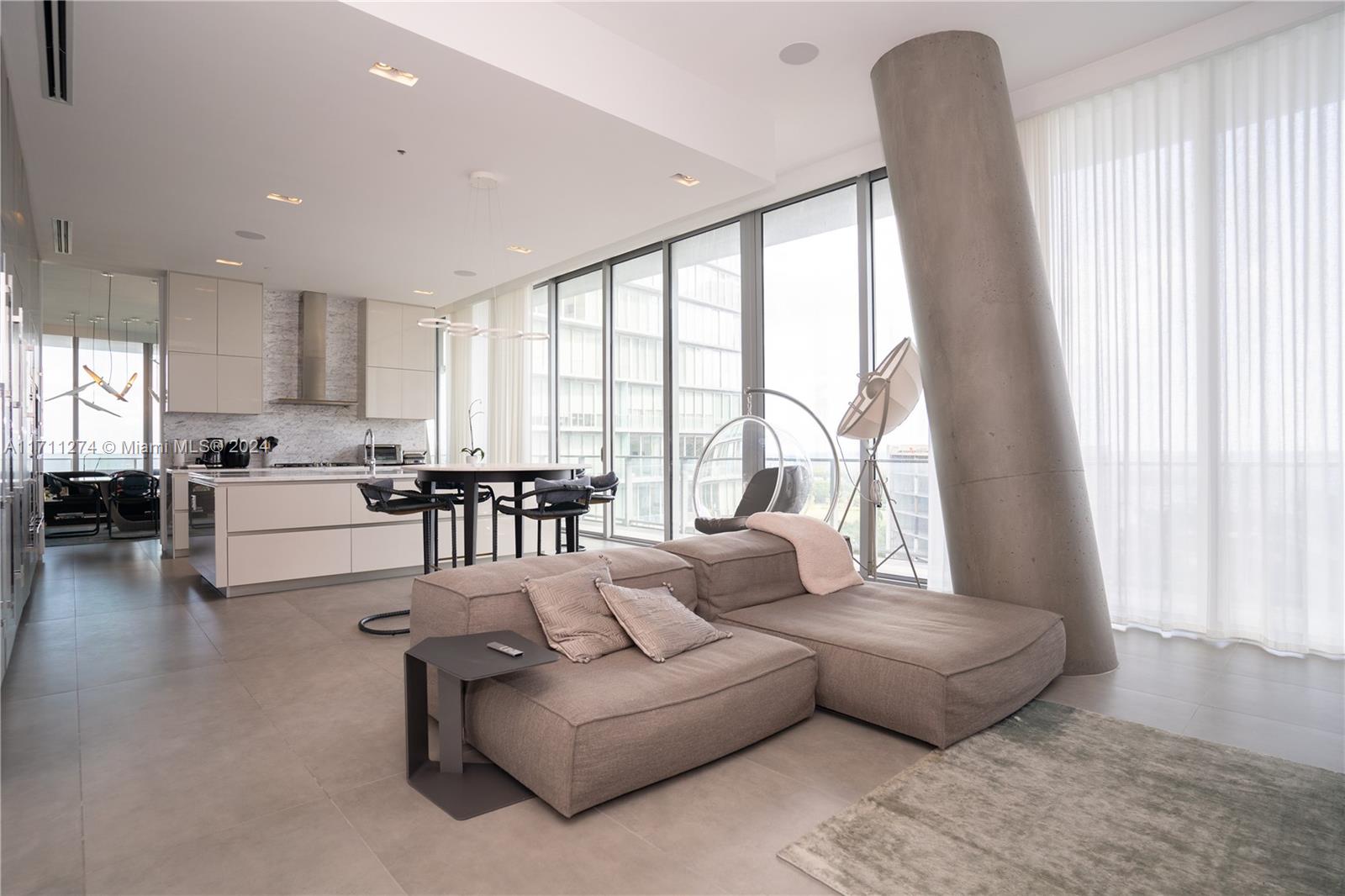 DINNER KEY - Residential