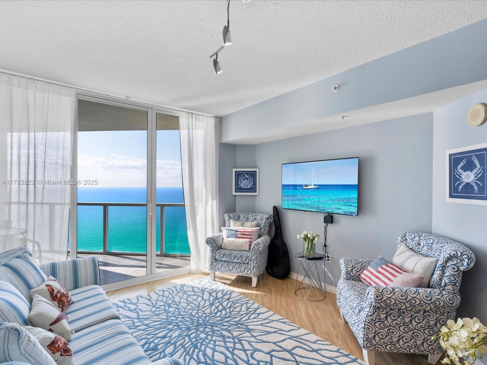 LA PERLA CONDO - Residential