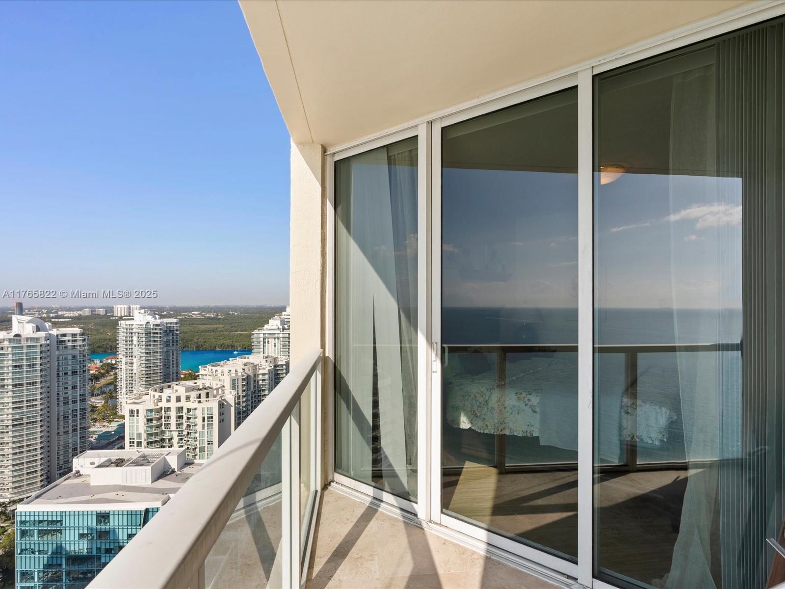 LA PERLA CONDO - Residential