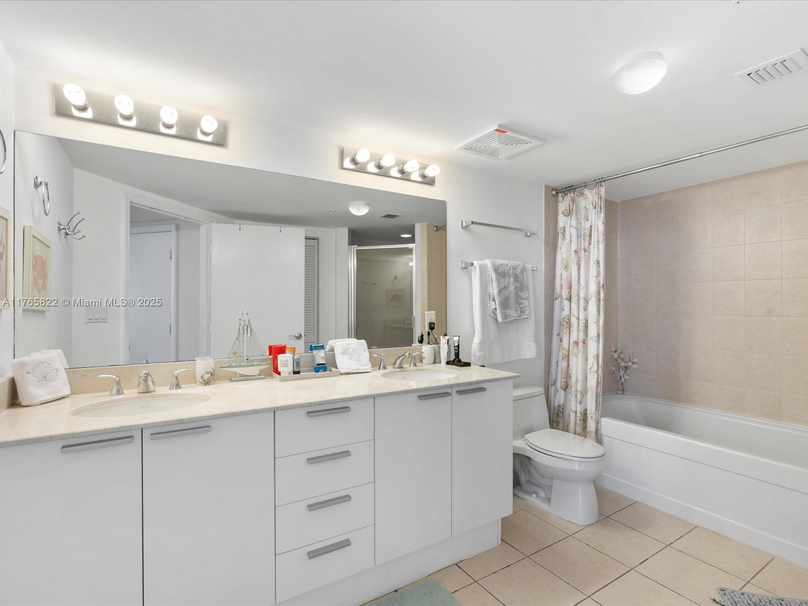 LA PERLA CONDO - Residential