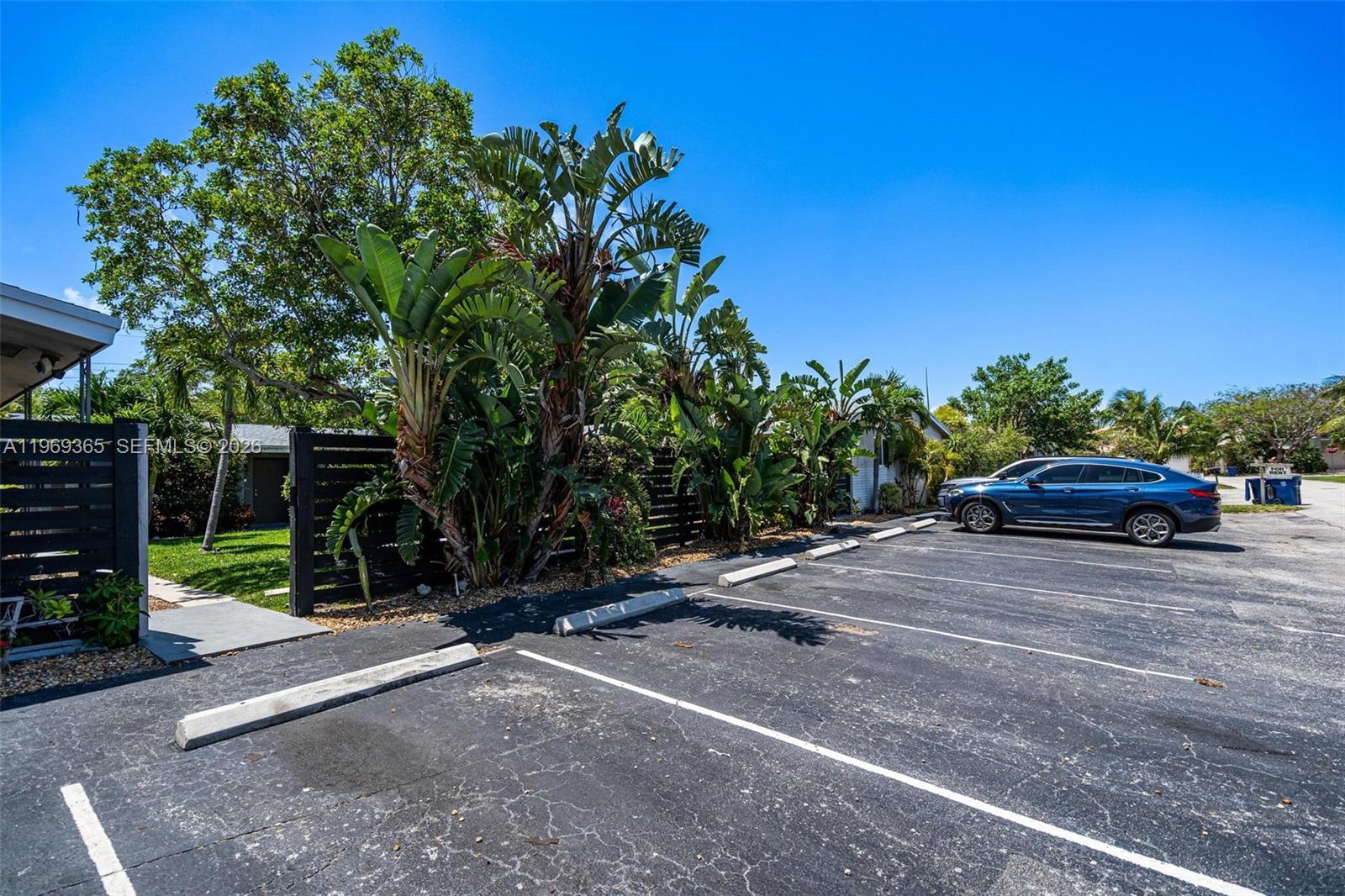 EDGEWATER ESTATES 1ST ADD - Residential Income