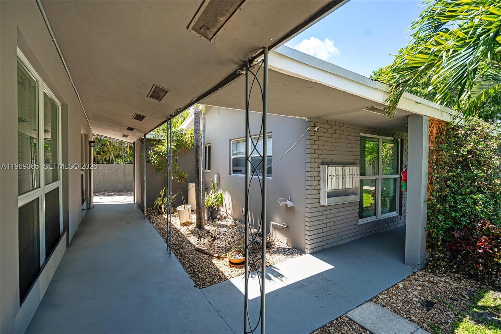 EDGEWATER ESTATES 1ST ADD - Residential Income