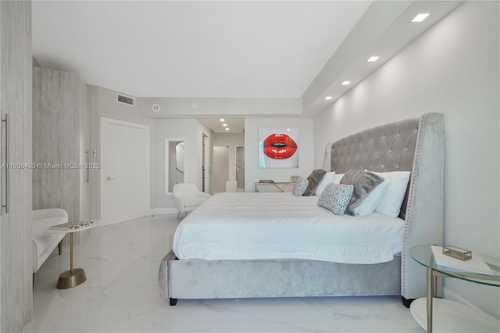 PORTOFINO TOWER CONDO - Residential