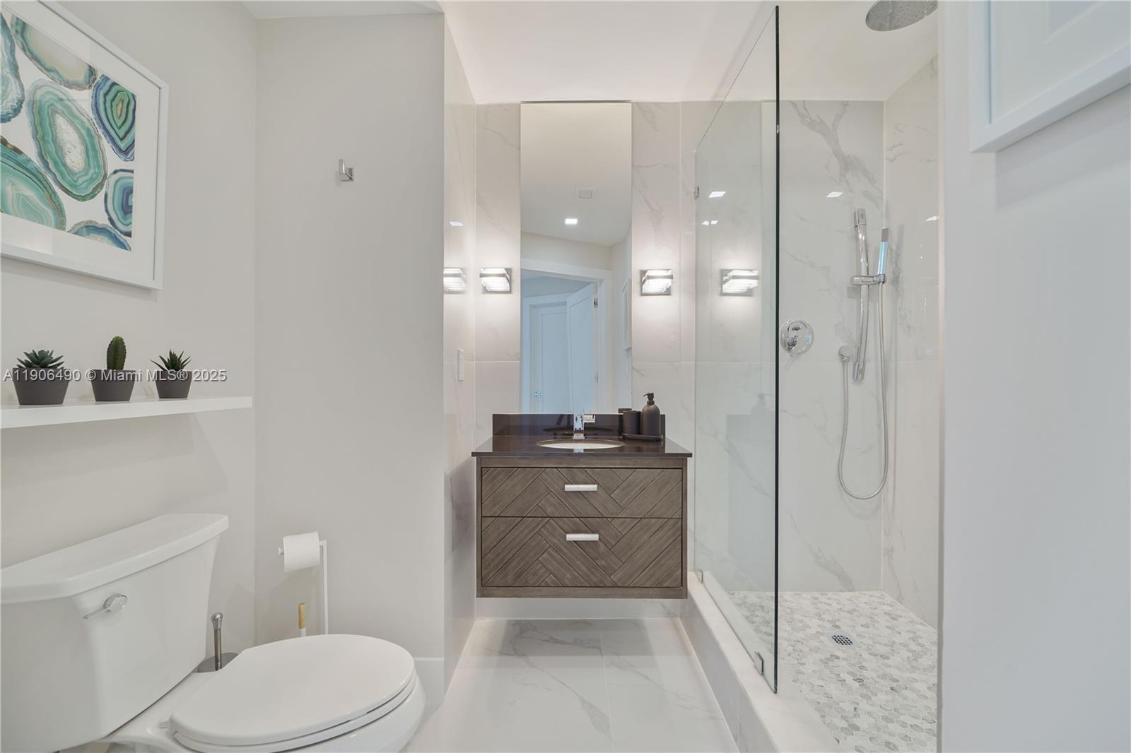 PORTOFINO TOWER CONDO - Residential