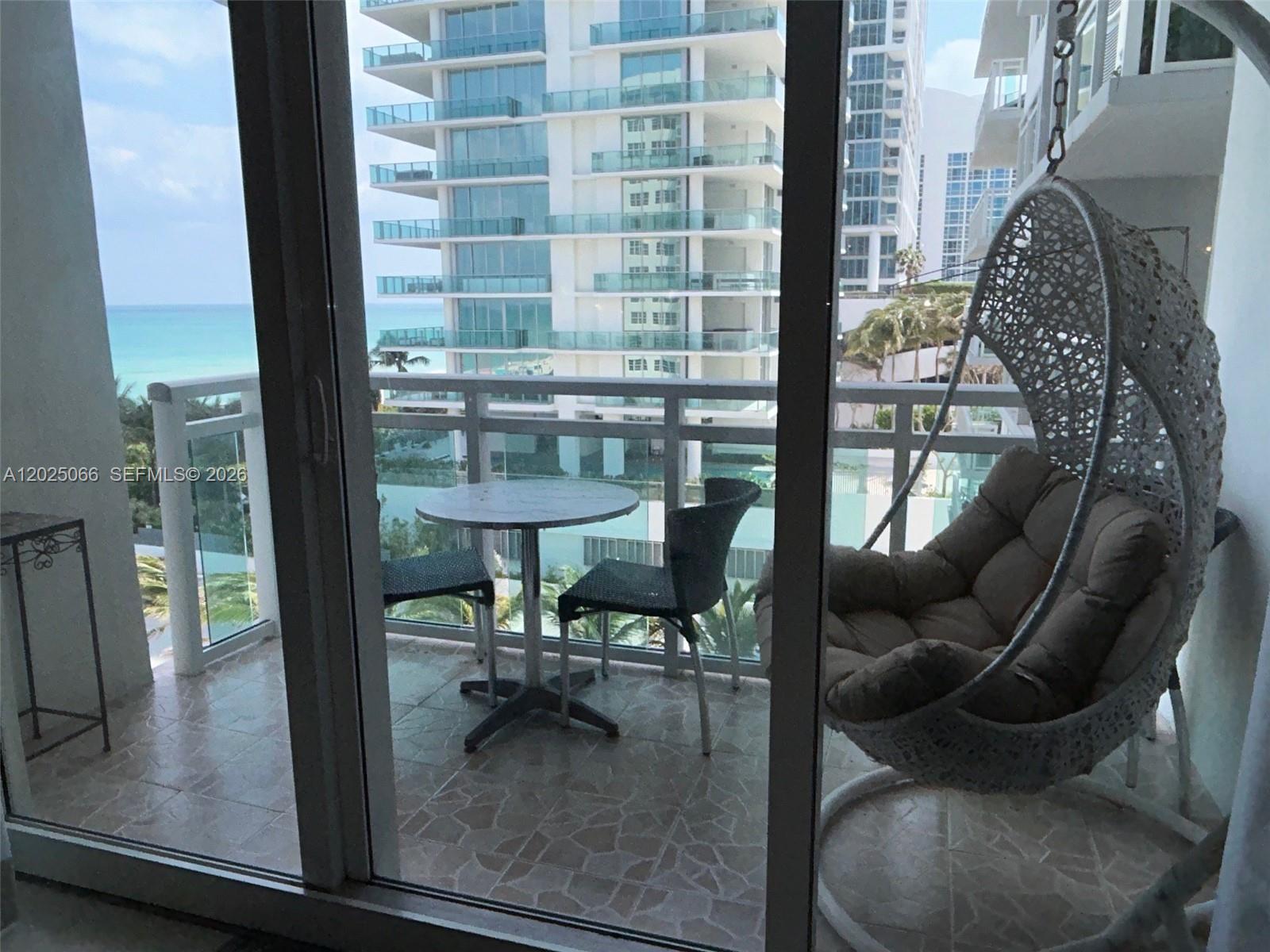 THE COLLINS CONDO - Residential Lease